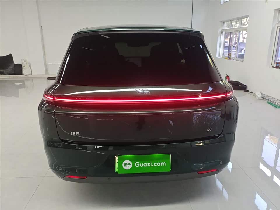 Li Auto Ideal L8