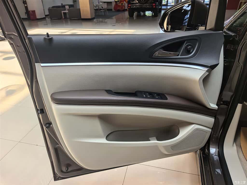 Buick GL8, 2023 6