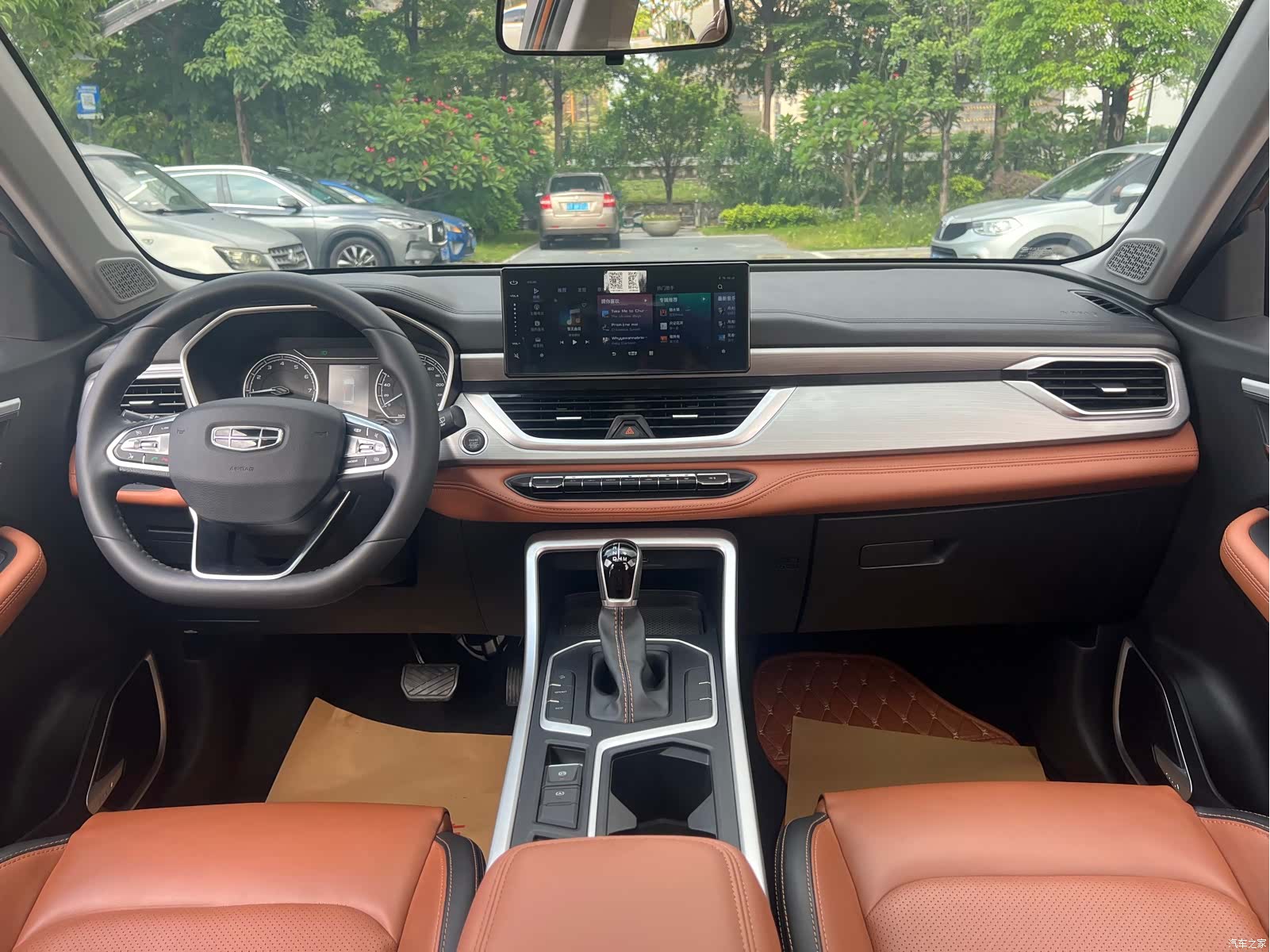 Geely X6, 2021 19
