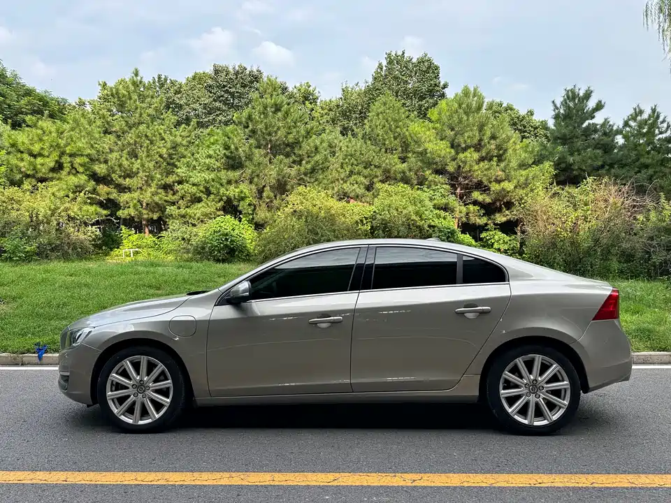 Volvo S60