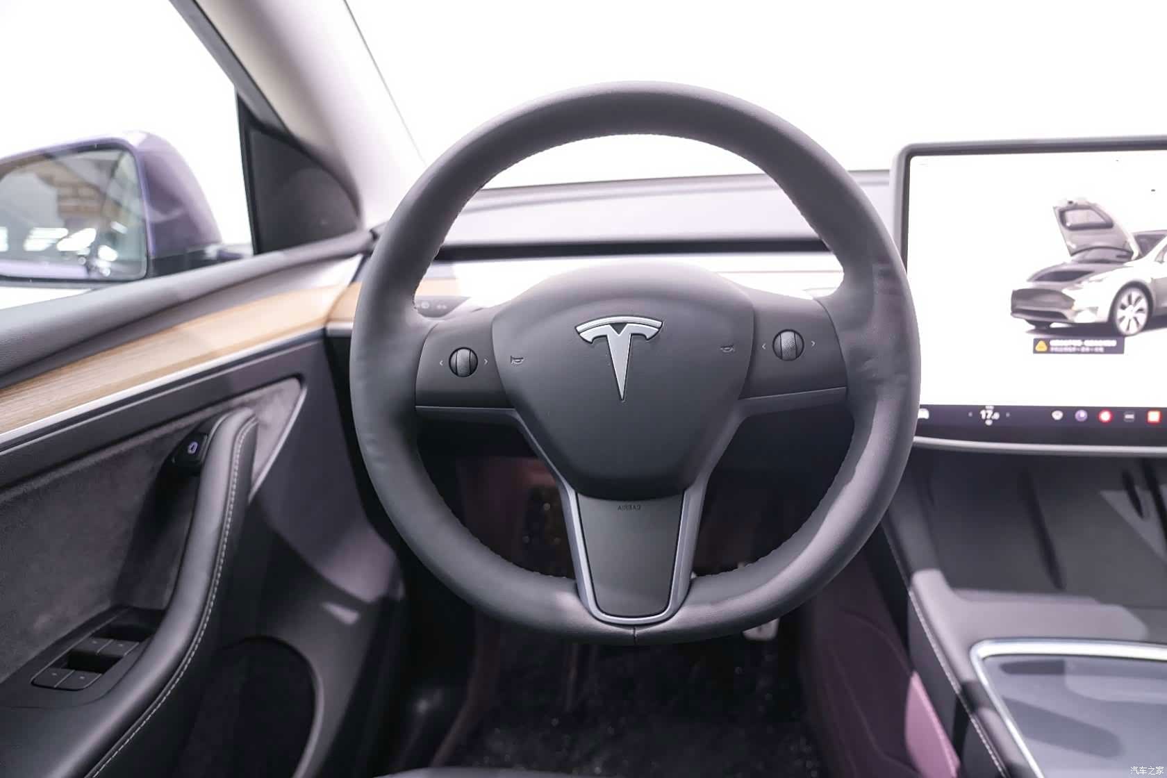 Tesla Model Y, 2022 20