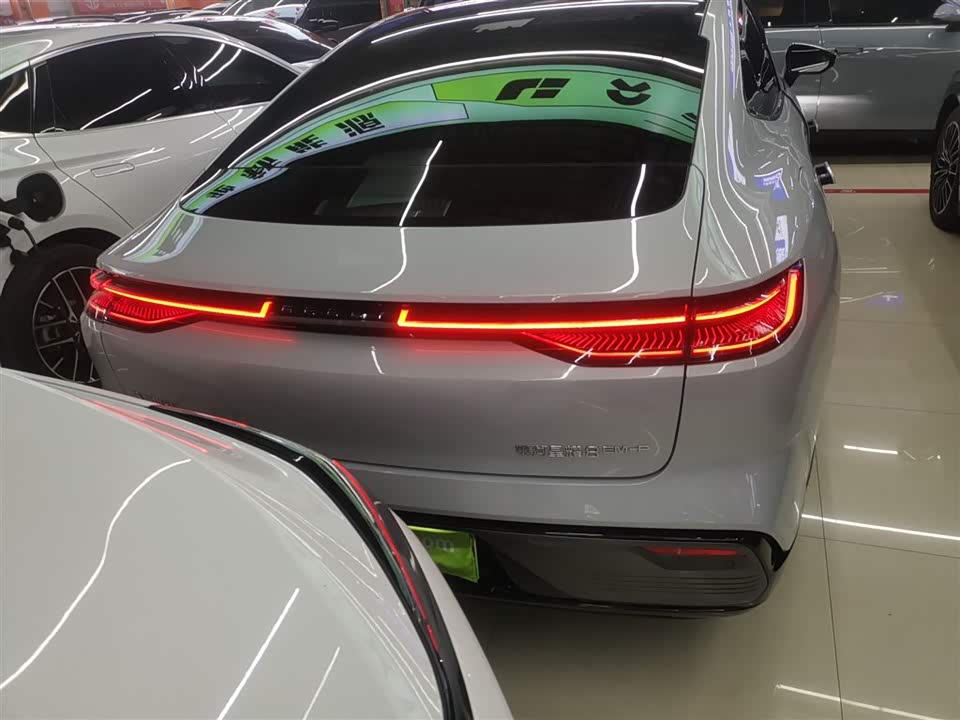 Geely Galaxy Galaxy Sparkle 8