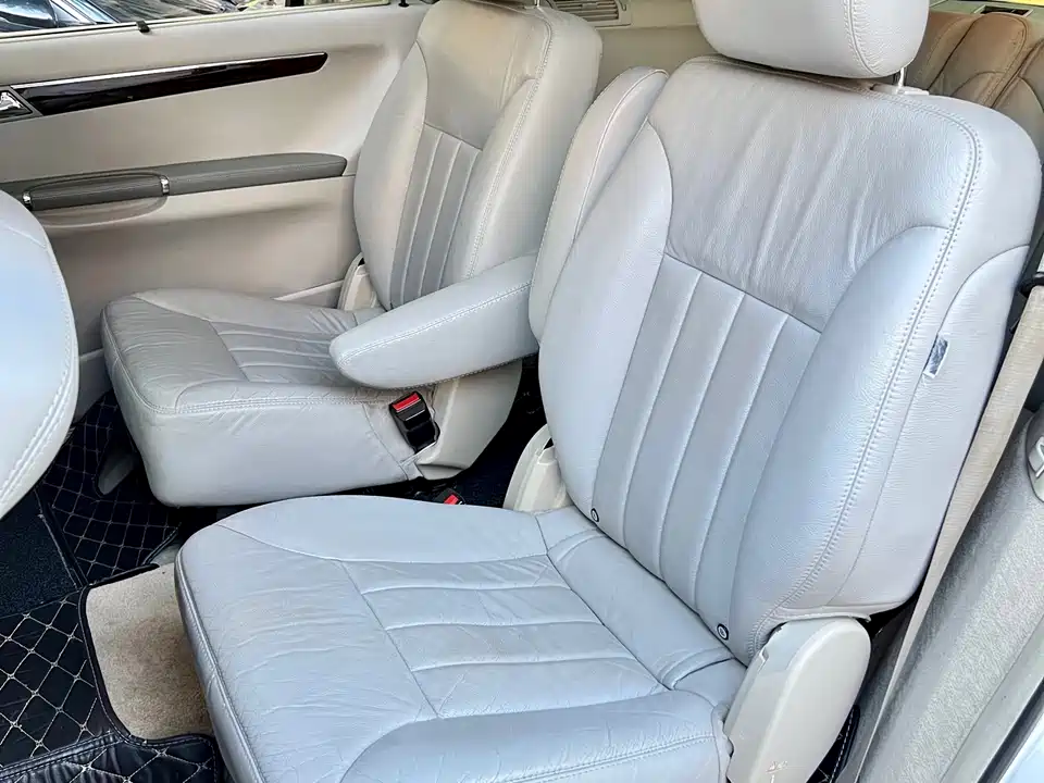 Mercedes-Benz R-class