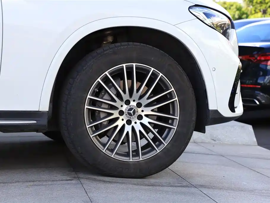 Mercedes-Benz GLC Mercedes-Benz GLC