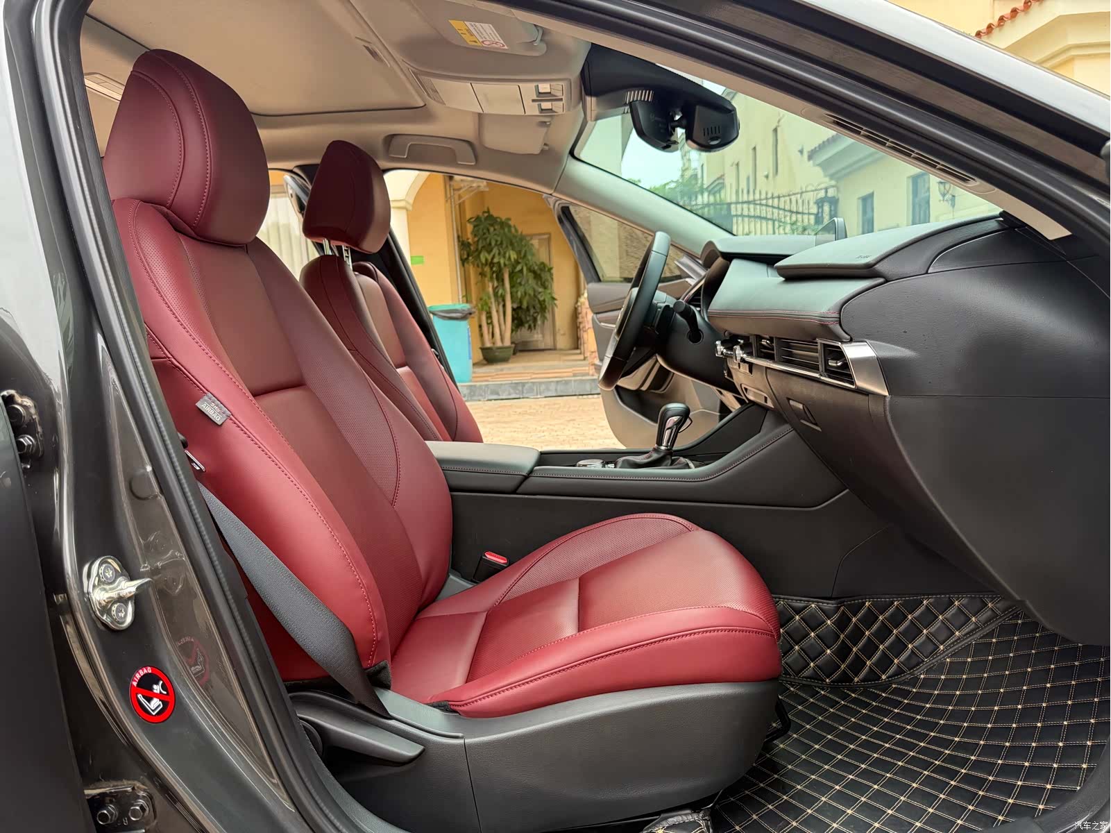 Mazda Mazda3, 2024 10