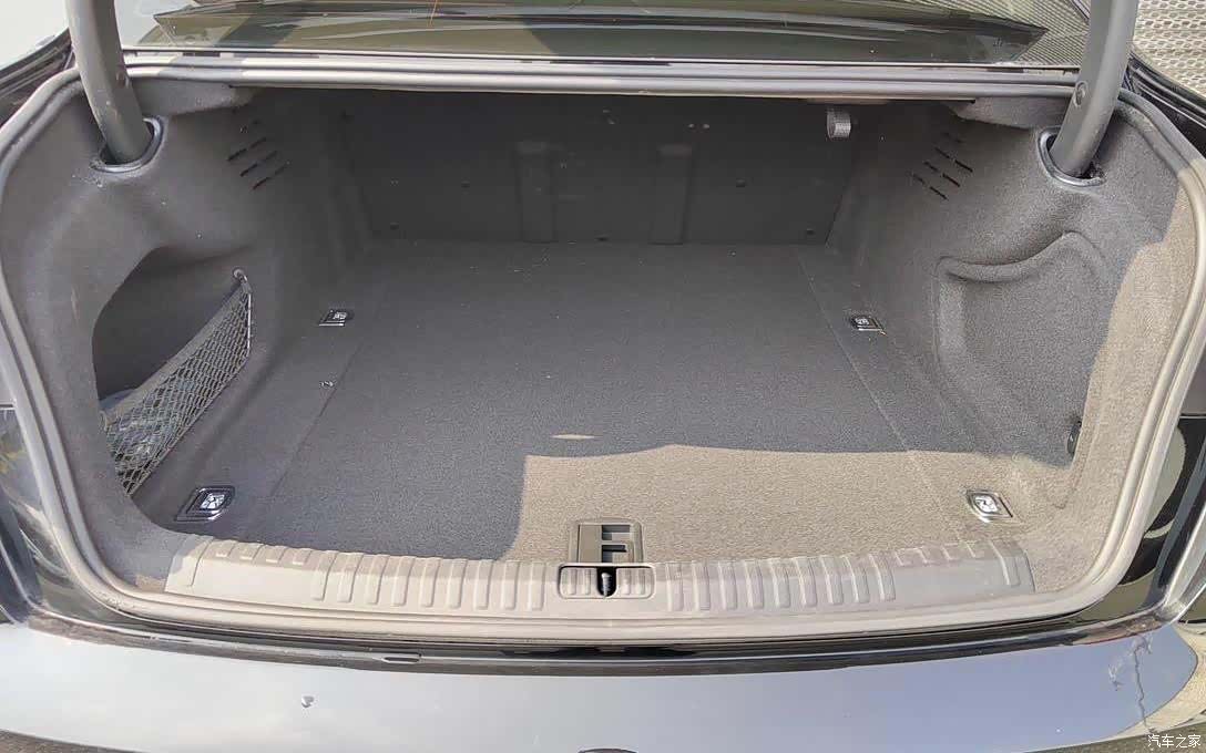 Audi A6L, 2023 15