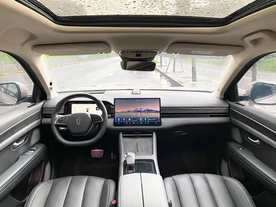 AITO Ask the world M7