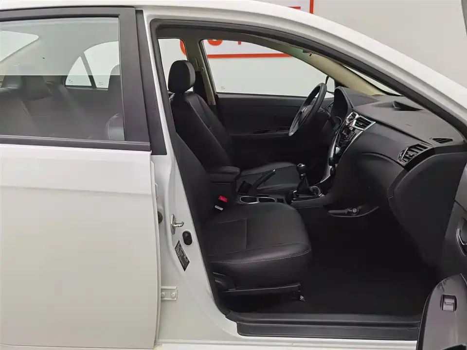 BYD F3