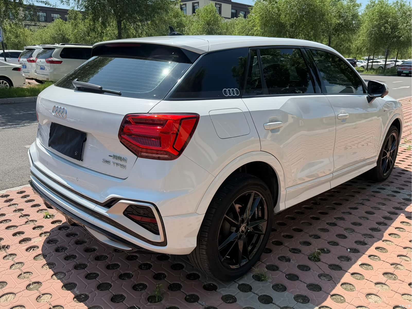 Audi Q2L, 2022 4