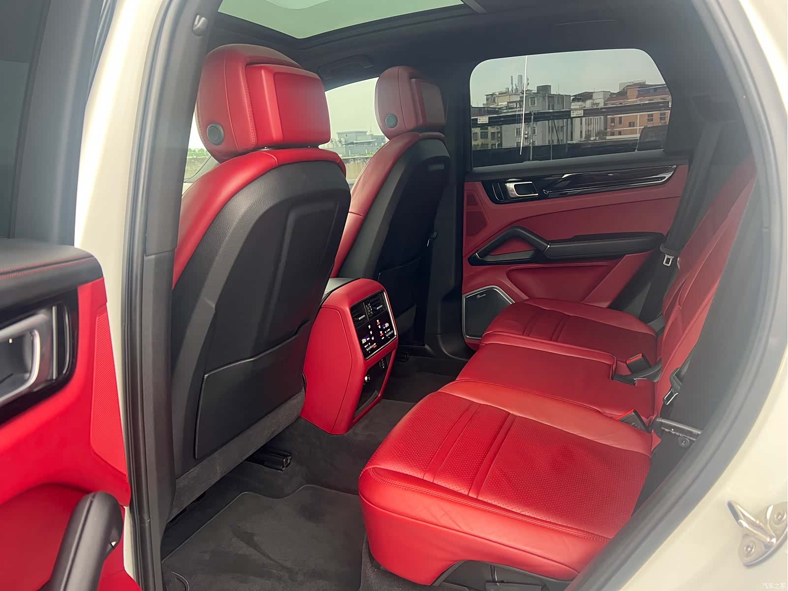 Porsche Cayenne, 2019 13