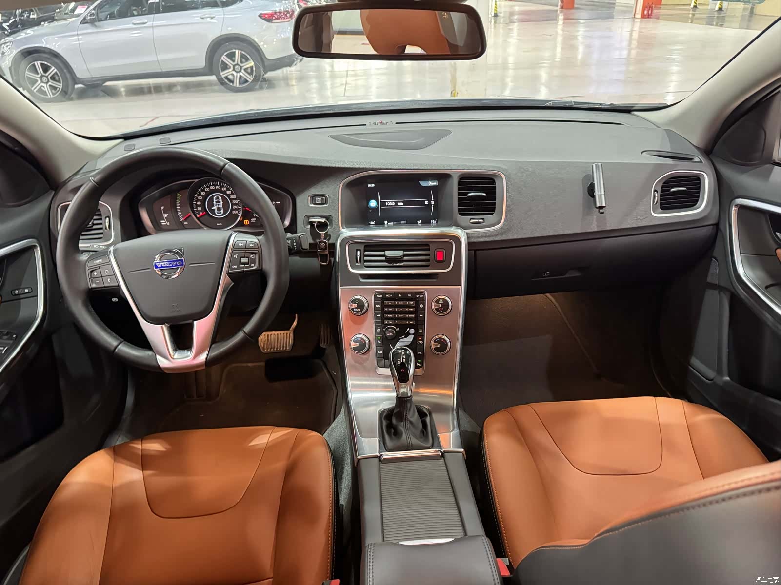 Volvo S60, 2017 11