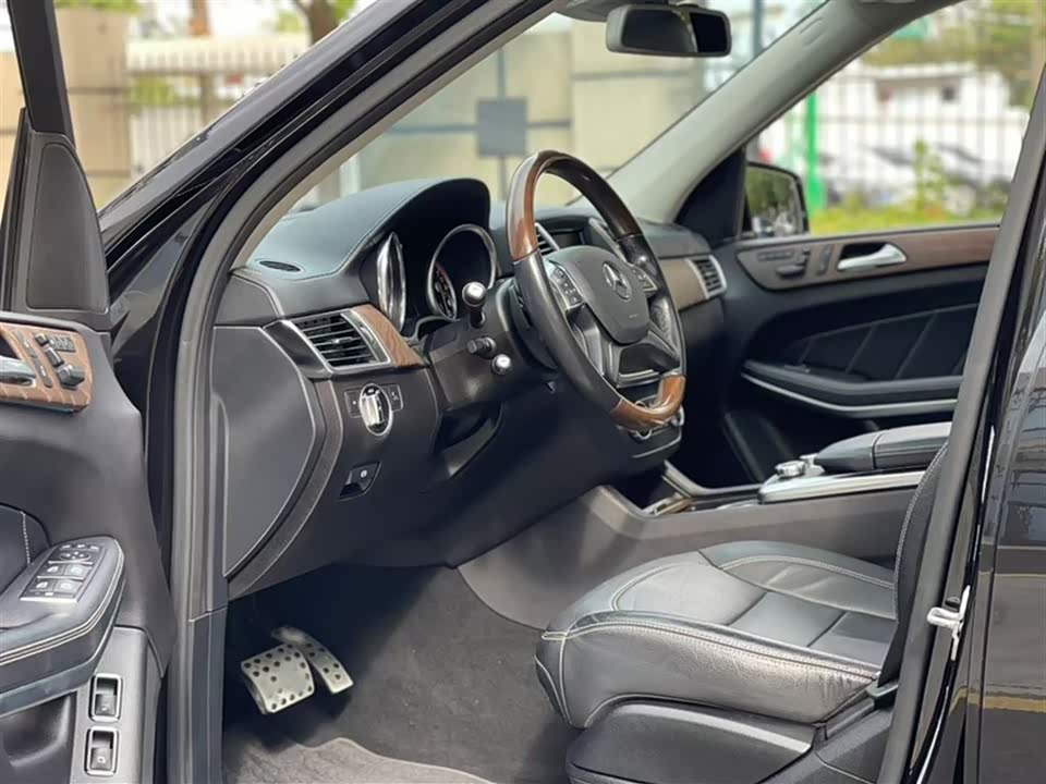 Mercedes-Benz GL grade