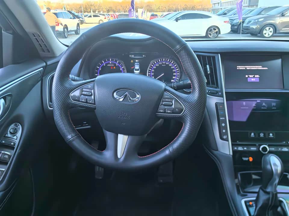 Infiniti Q50L