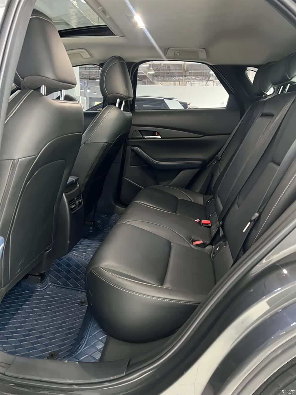 Mazda CX-30, 2022 10