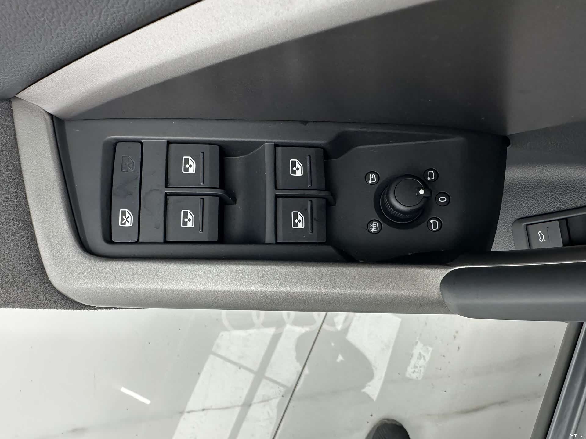 Audi Q3, 2022 12