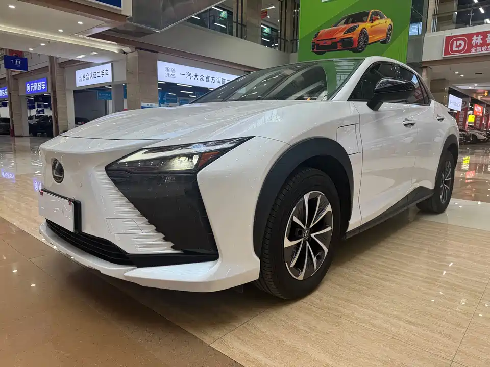 Lexus RZ
