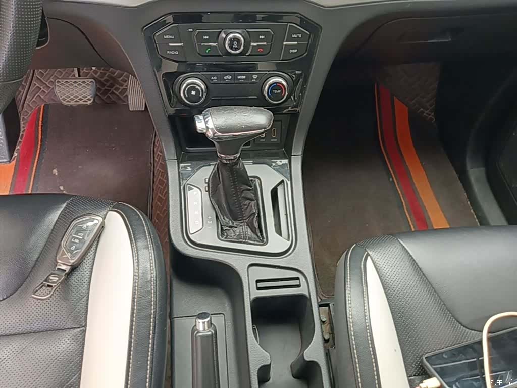 BAIC M60, 2019 14