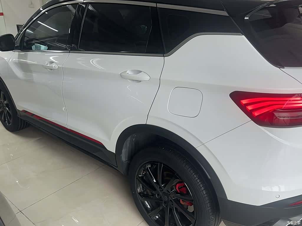 Geely Coolray, 2024 11
