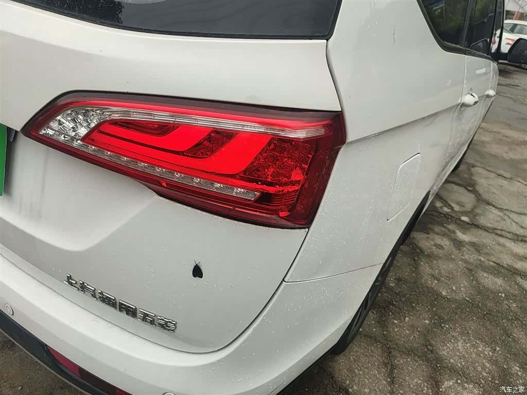 Wuling 730, 2018 25