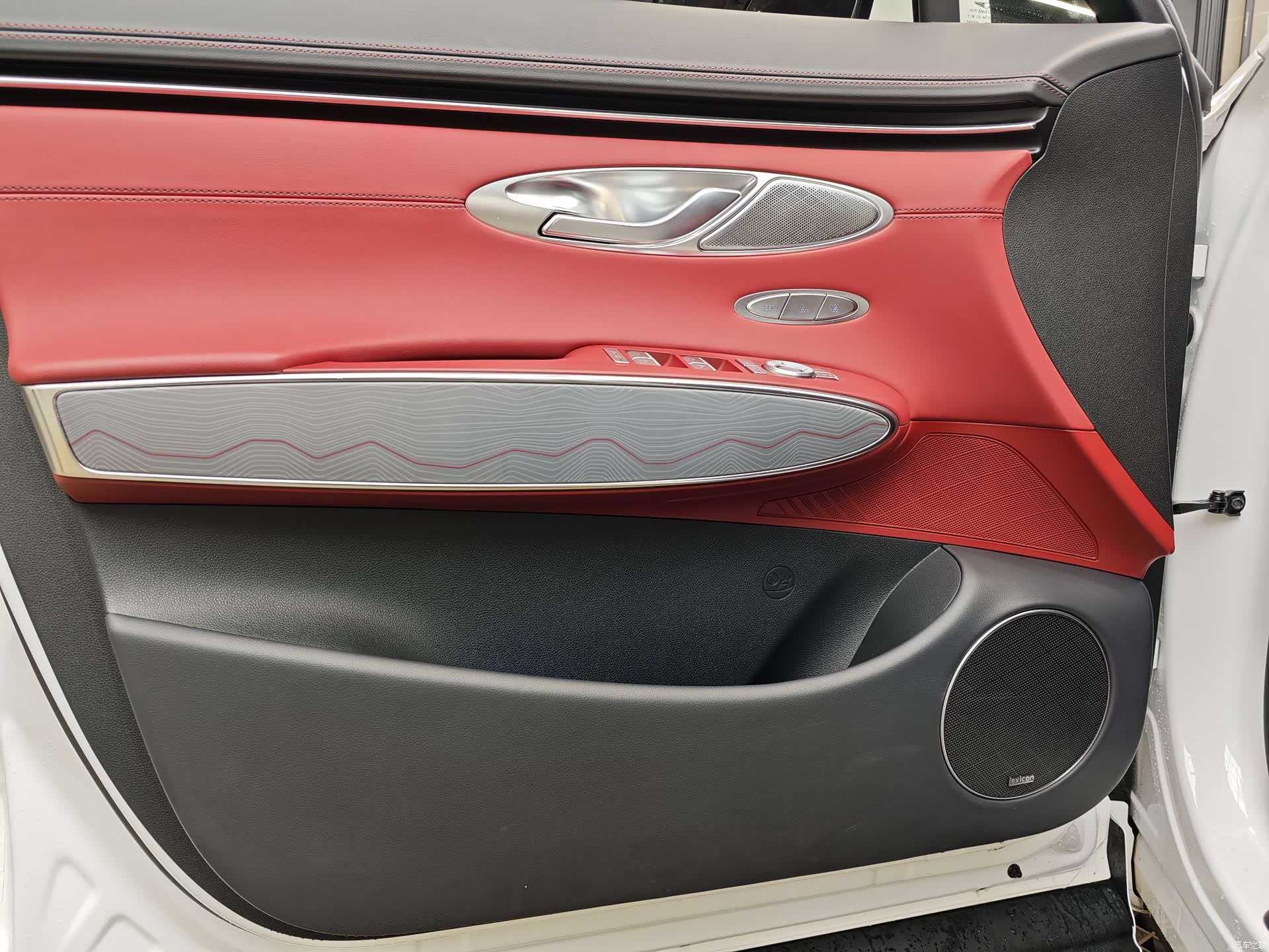 Genesis GV70, 2024 12