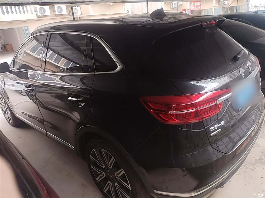 Hongqi HS5, 2023 все фото