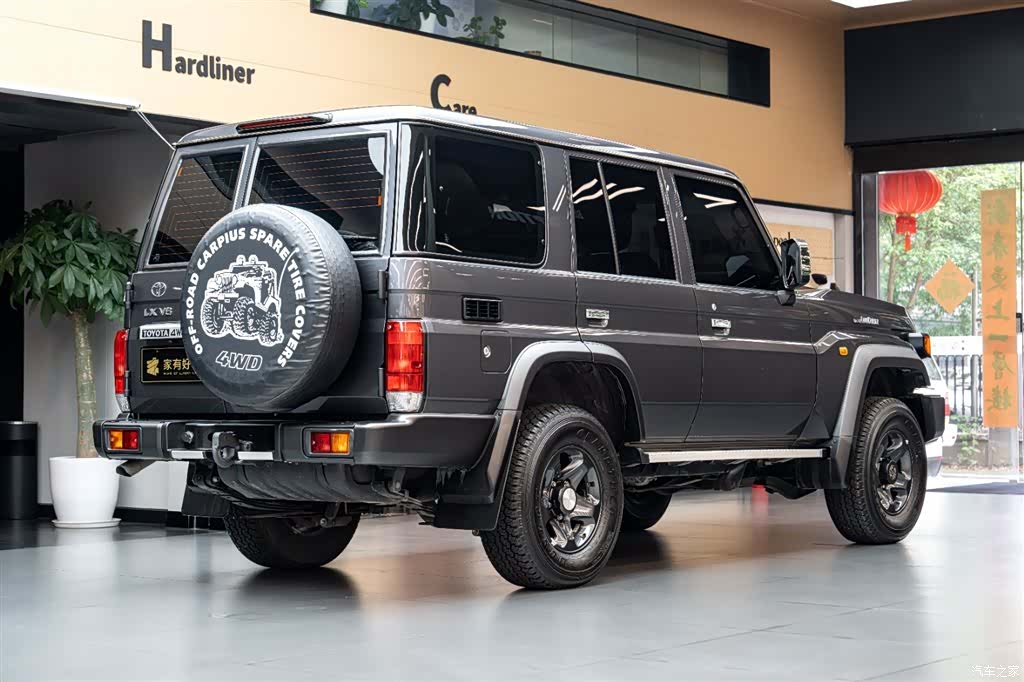 Toyota Land Cruiser, 2025 4