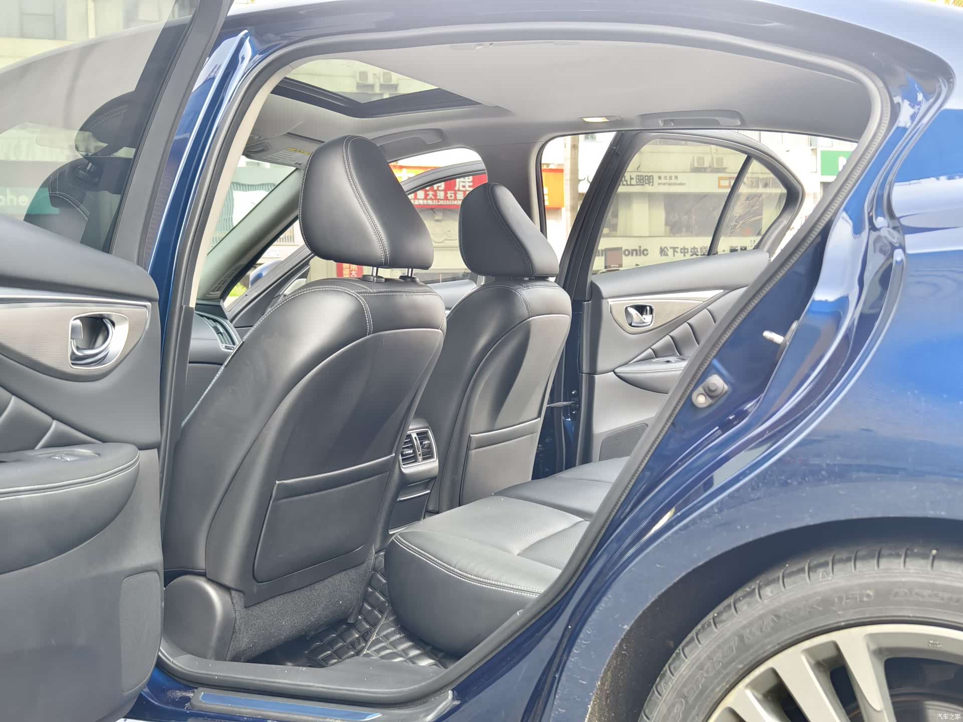 Infiniti Q50L, 2023 11