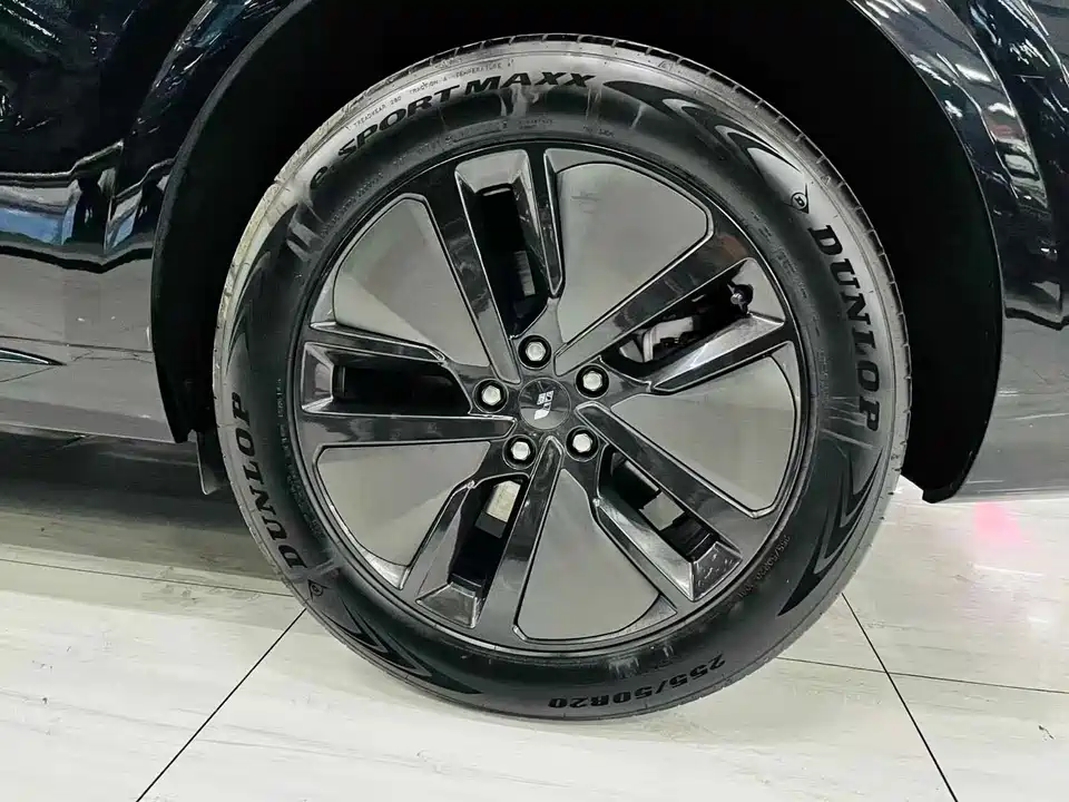 Li Auto Ideal L6