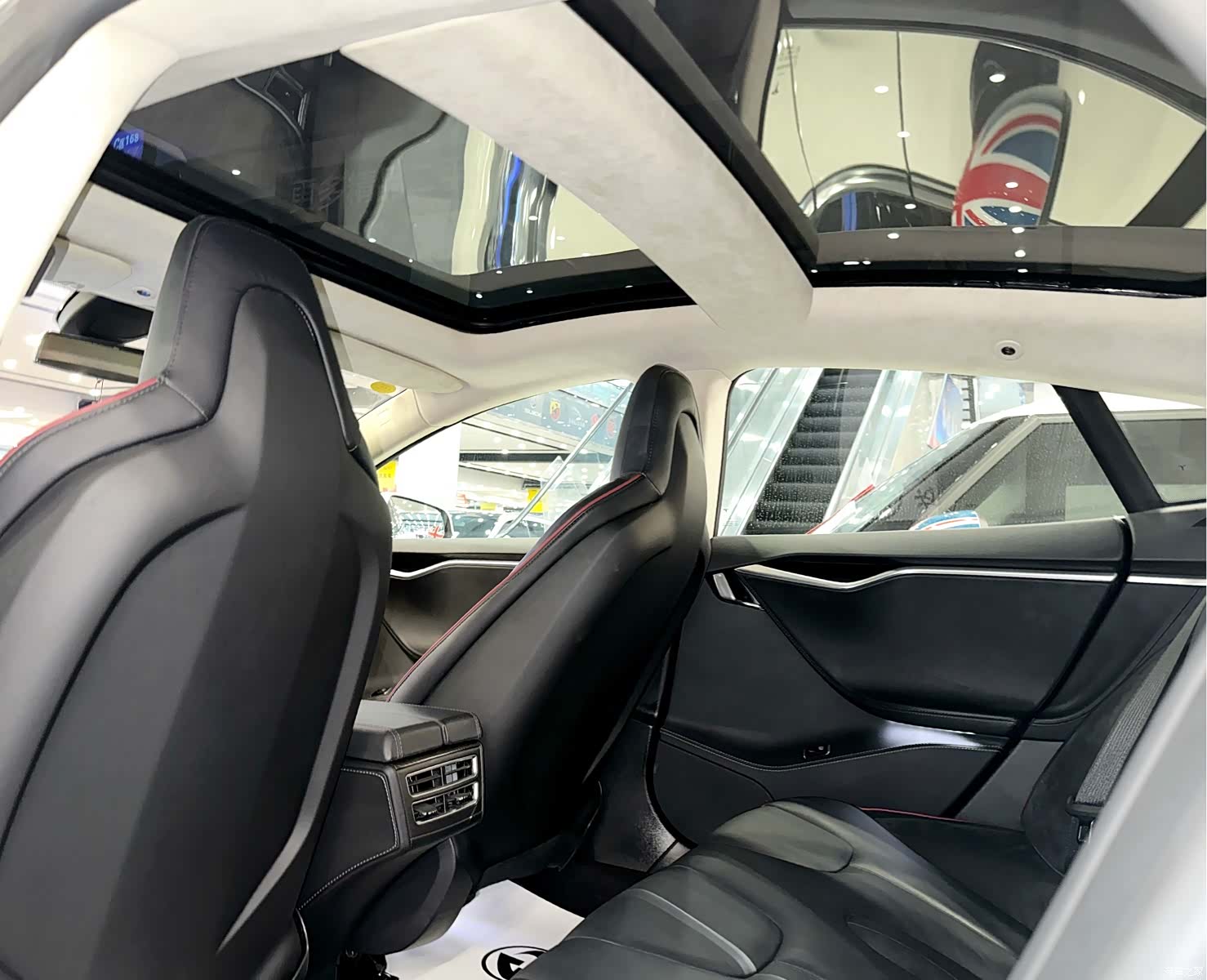 Tesla Model S, 2015 8