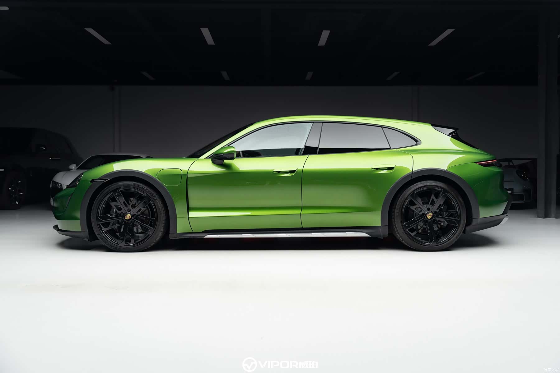 Porsche Taycan, 2023 все фото