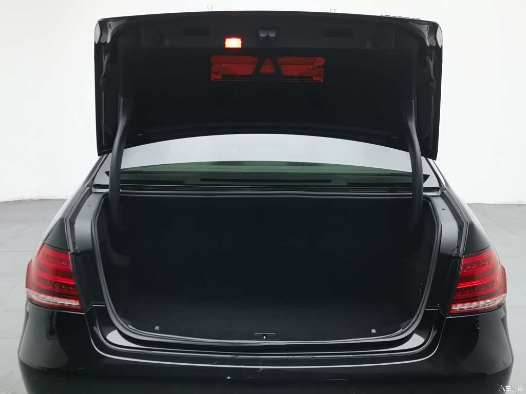 Mercedes-Benz E-Class, 2015 16