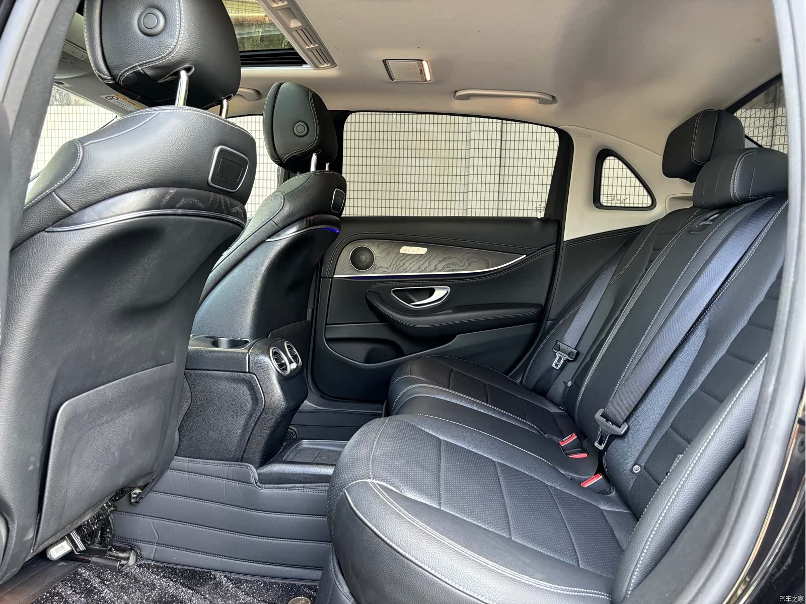 Mercedes-Benz E-Class, 2019 11