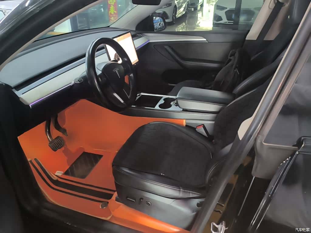 Tesla Model Y, 2024 15