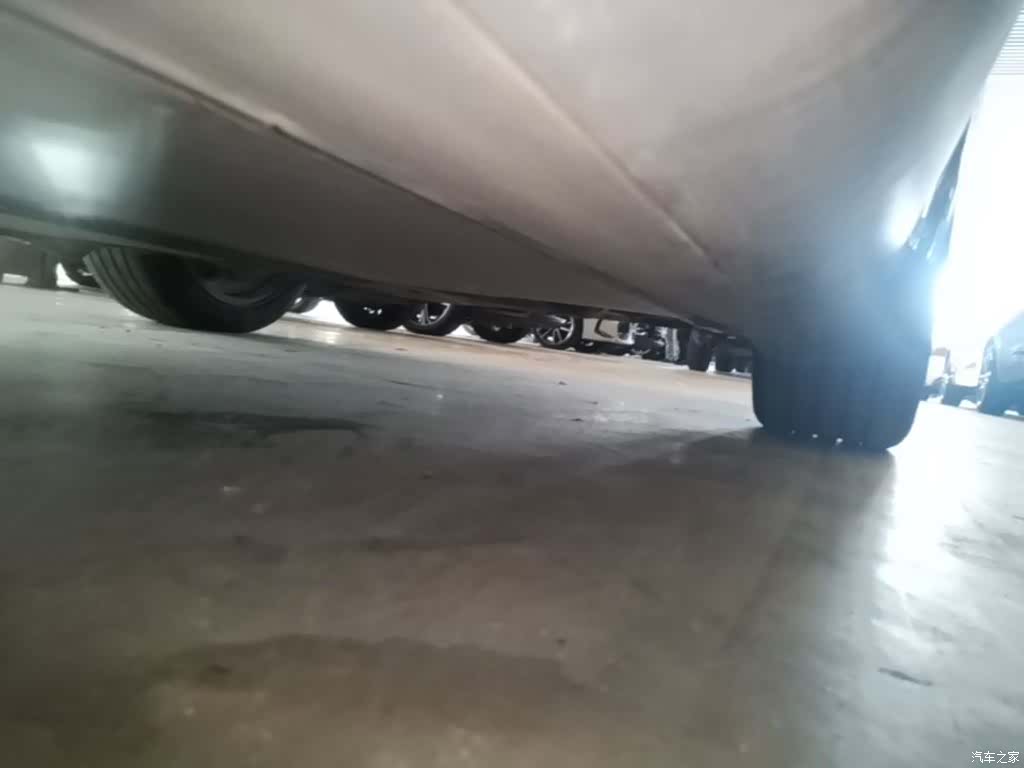 Tesla Model Y, 2023 22