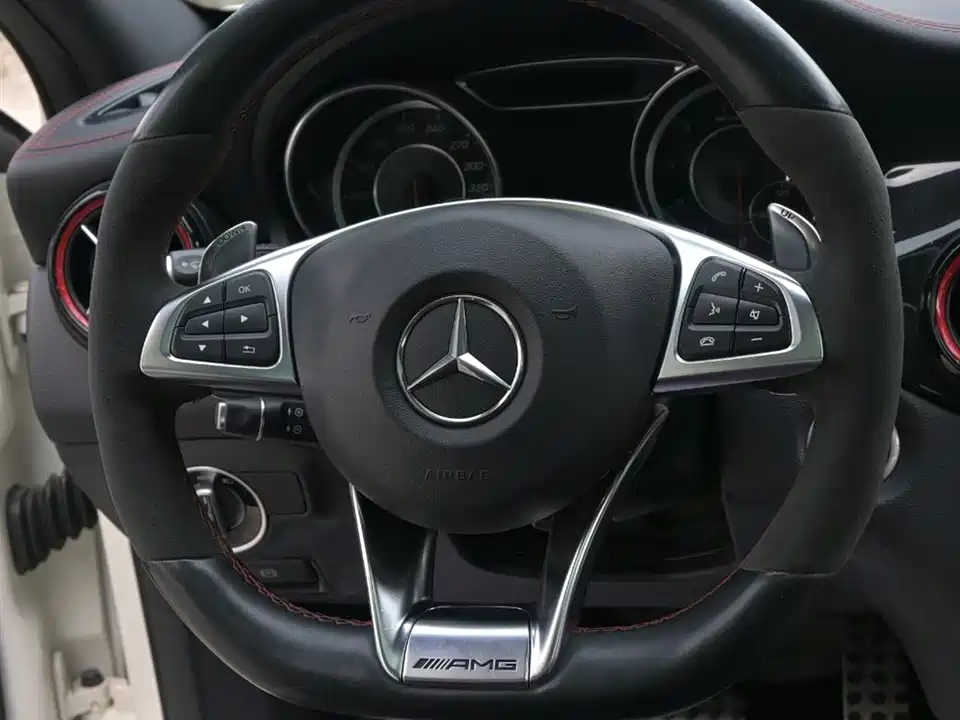 Mercedes-Benz GLA AMG