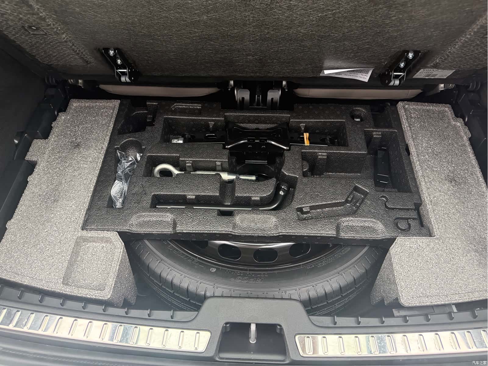 Volvo XC90, 2025 12
