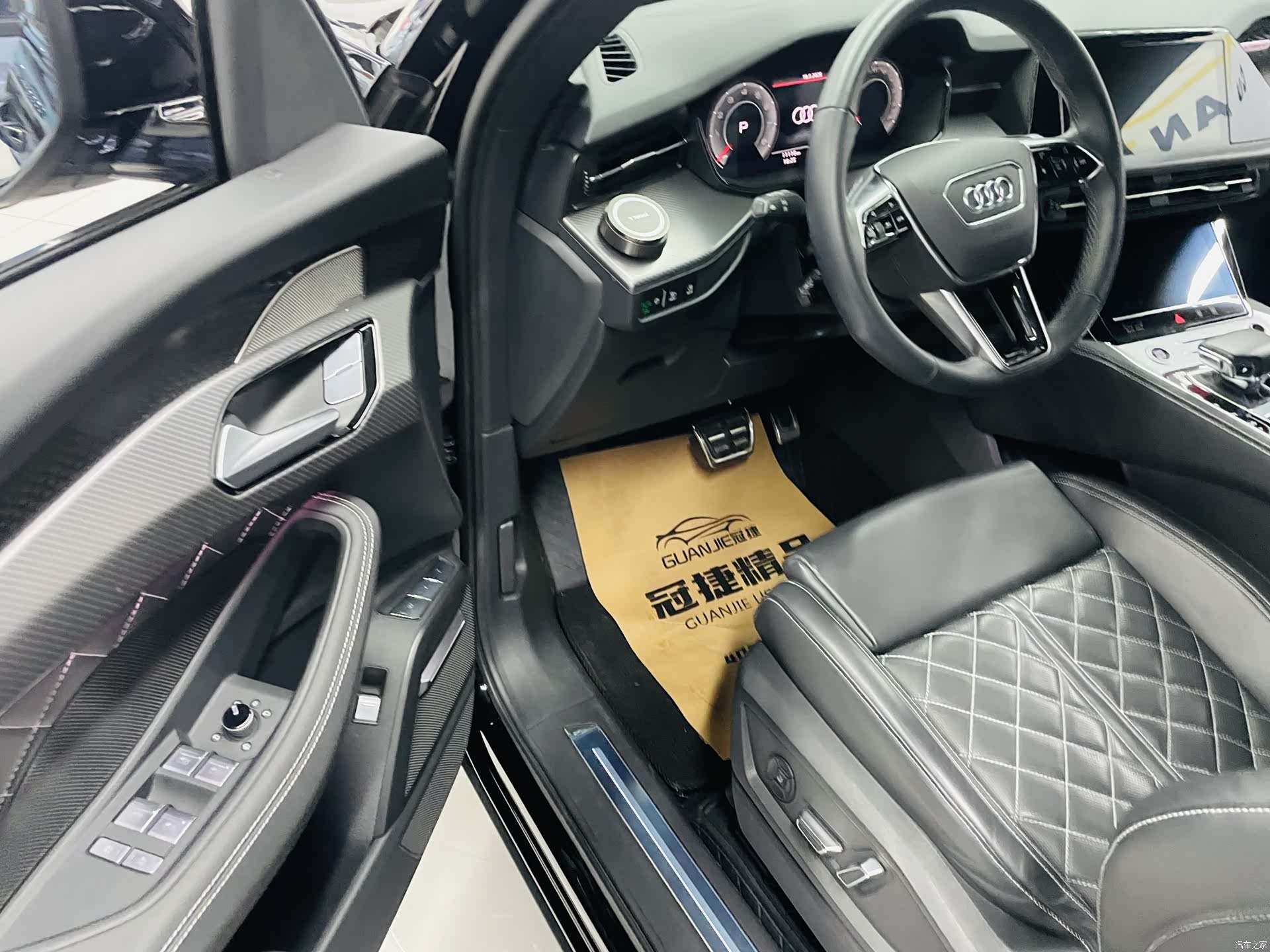 Audi Q6, 2024 все фото