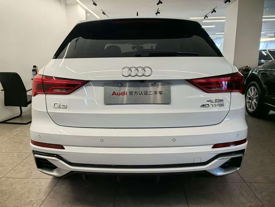 Audi Q3 2025, фото 5
