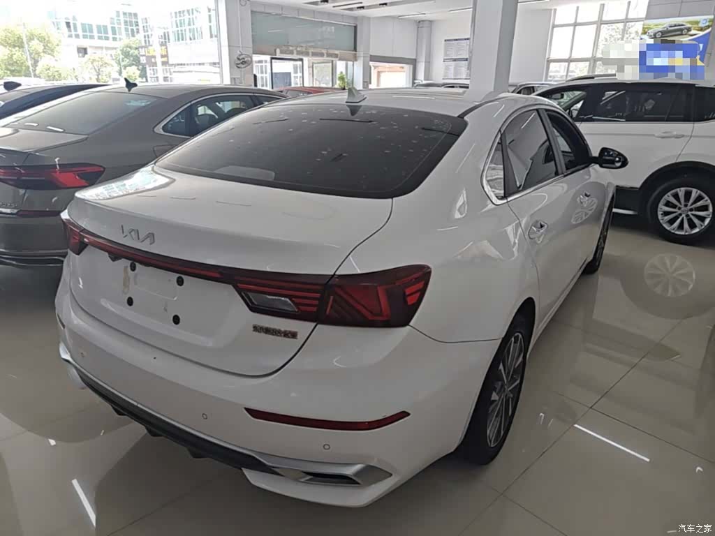 Kia K3, 2022 все фото