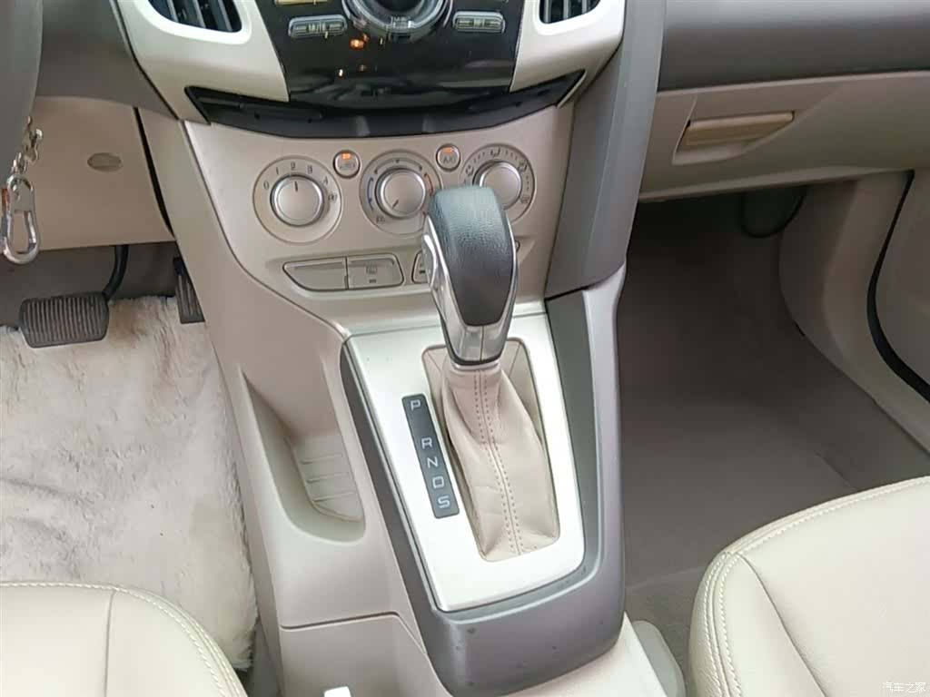 Ford Focus, 2015 14