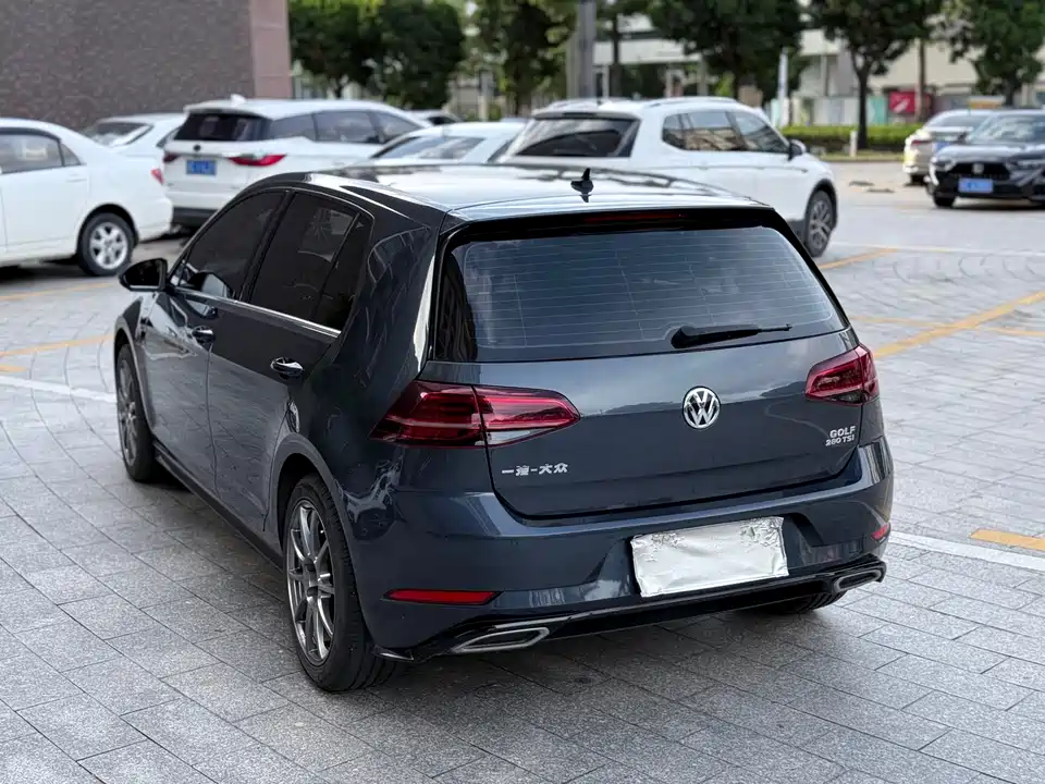 Volkswagen golf
