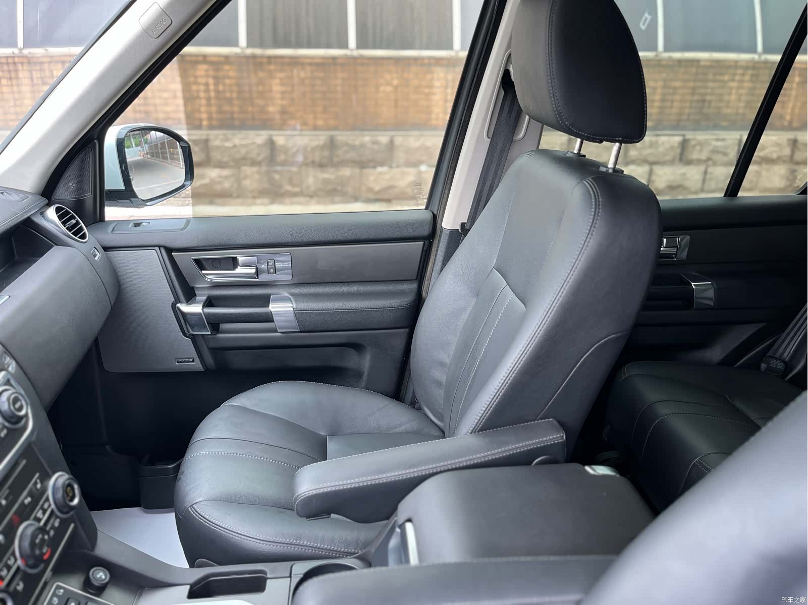 Land Rover Discovery, 2016 10