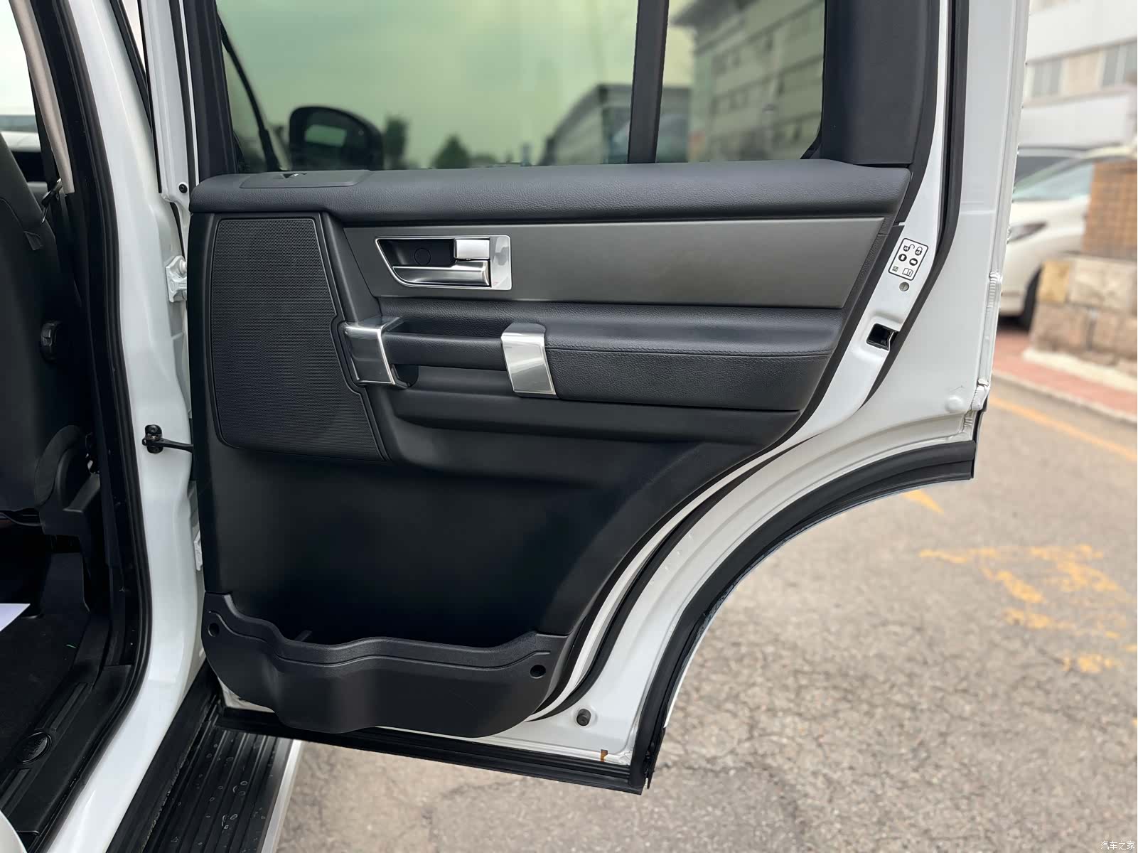 Land Rover Discovery, 2016 31
