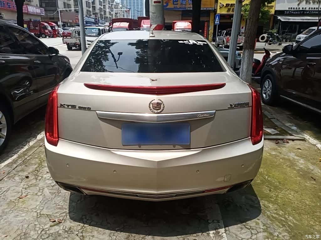 Cadillac XTS, 2014 4