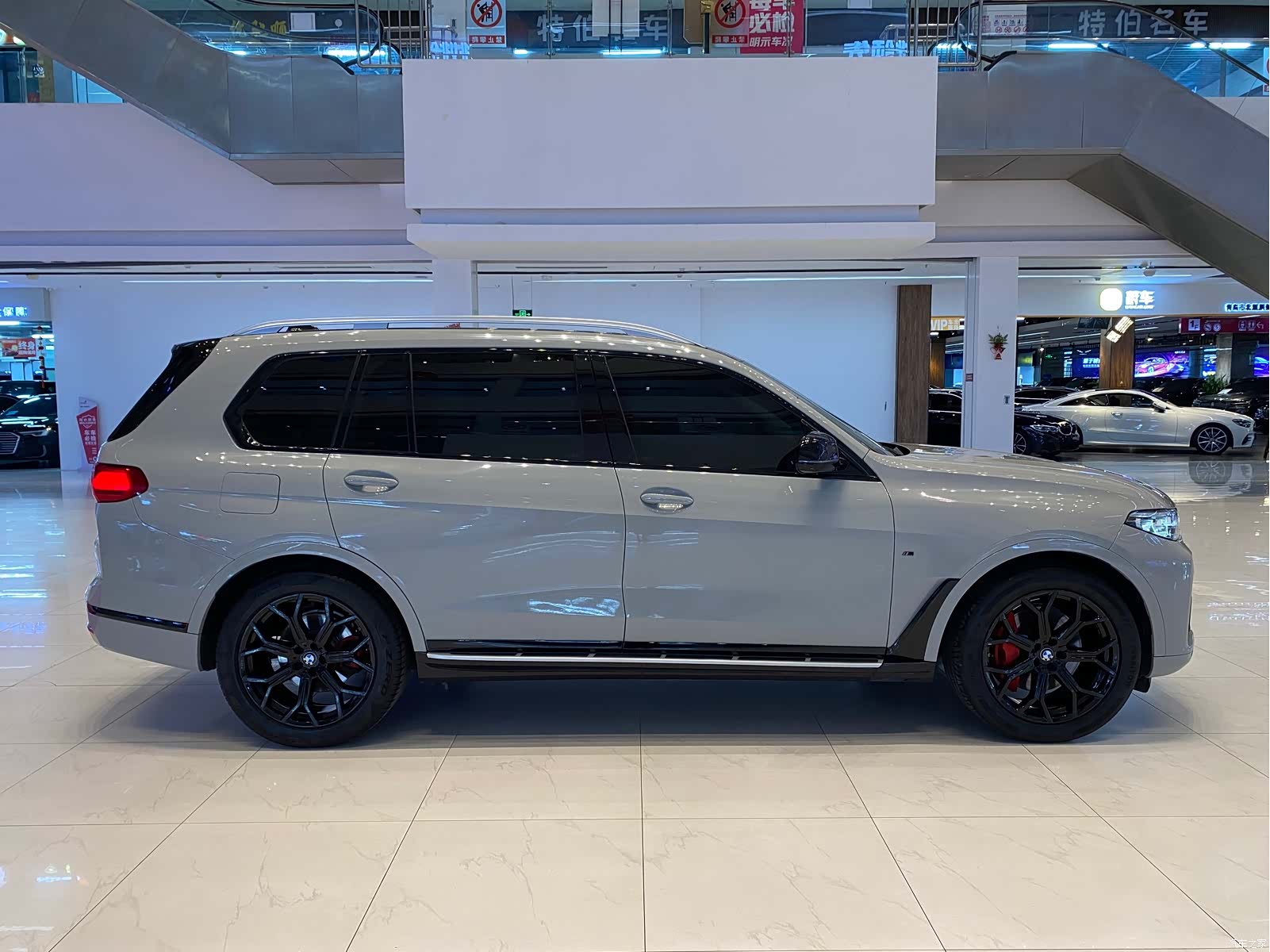 BMW X7, 2019 4