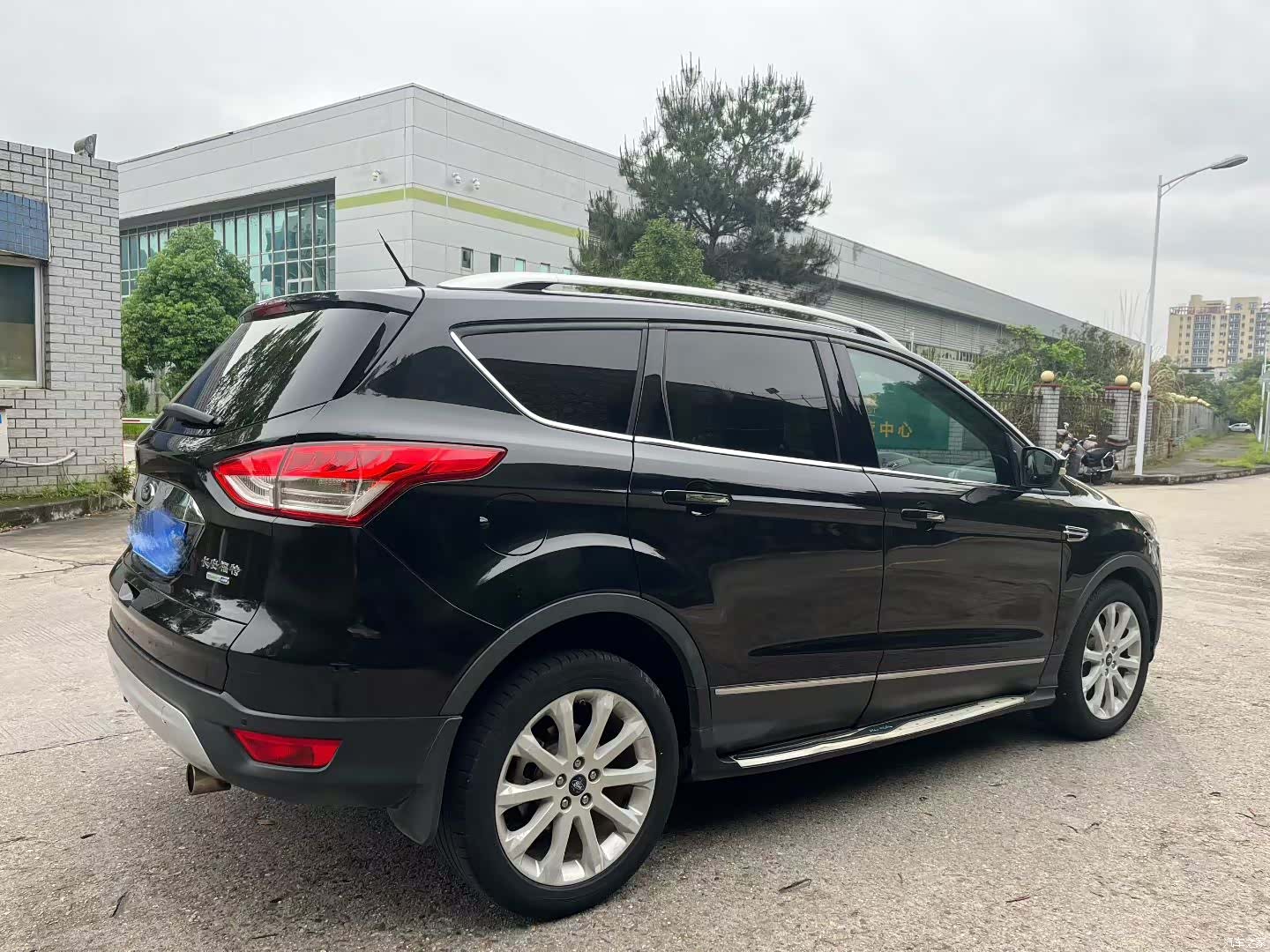 Ford Kuga, 2015 3
