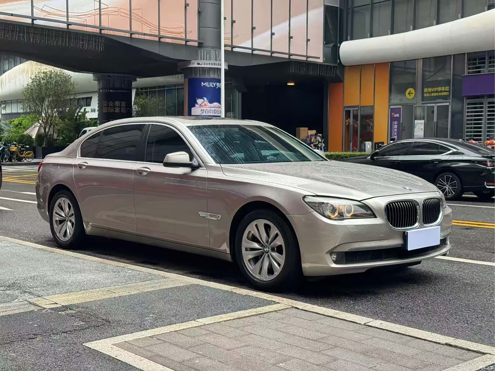 BMW 7 Series, 2011 все фото