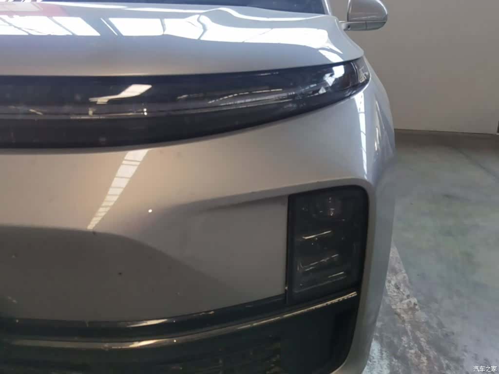 Li Auto L7, 2023 24