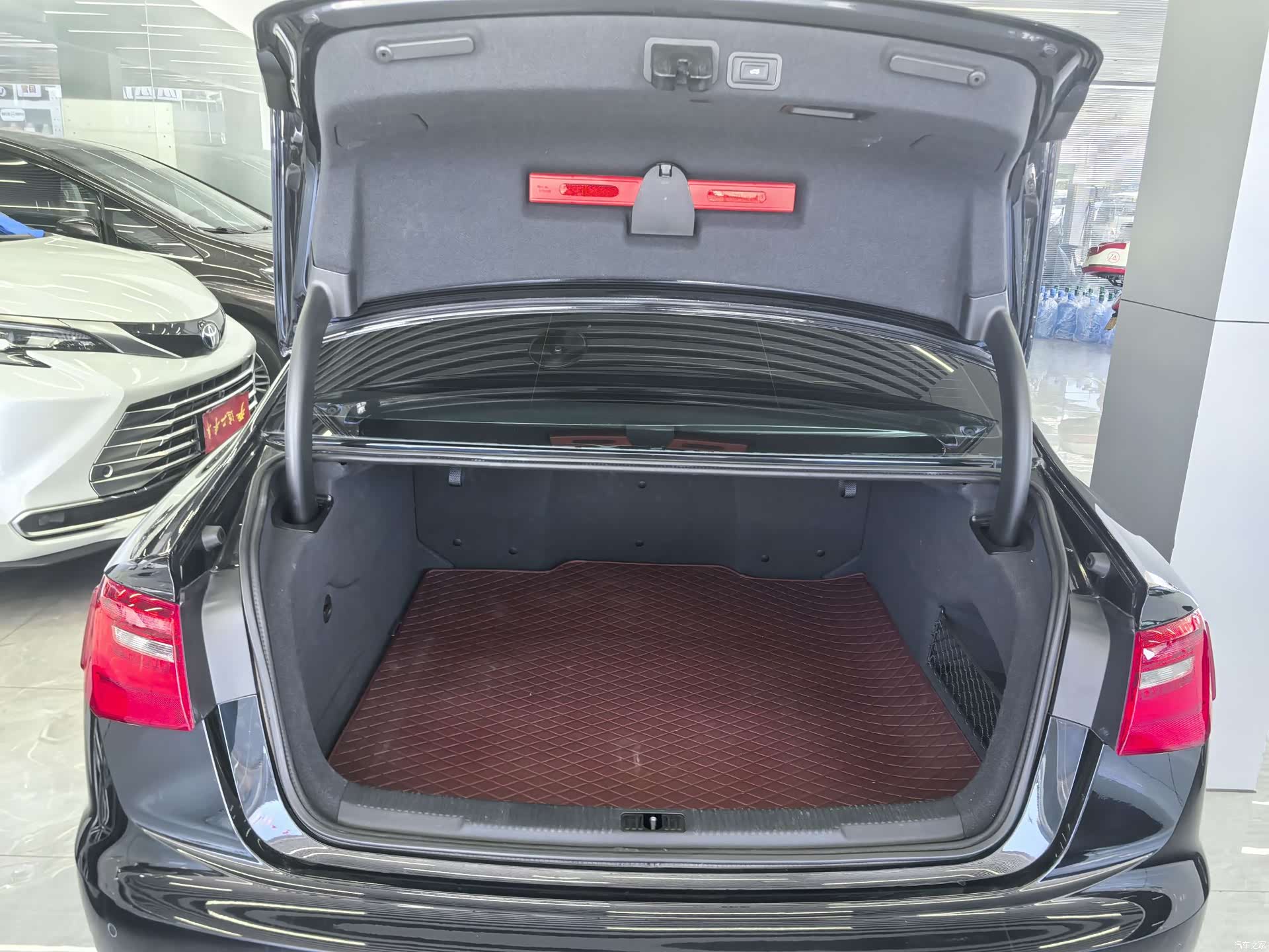 Audi A6L, 2013 13