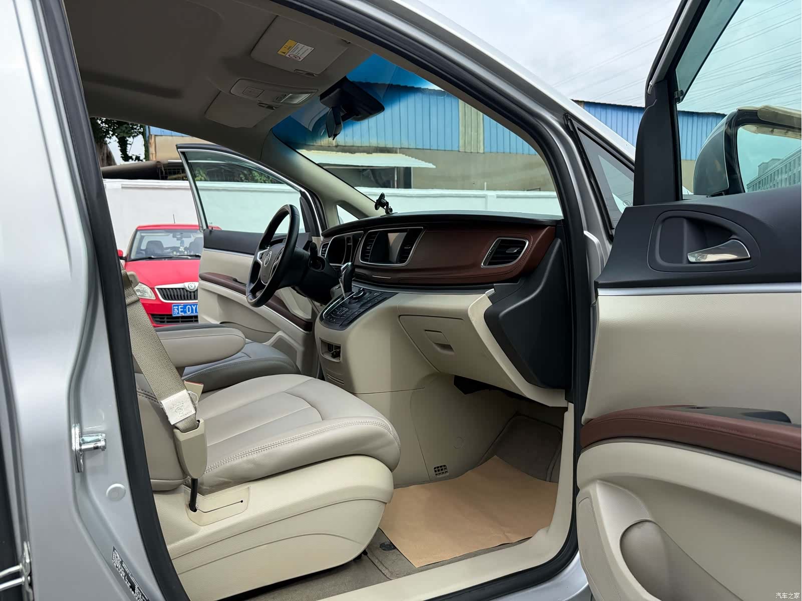 Buick GL8, 2017 10